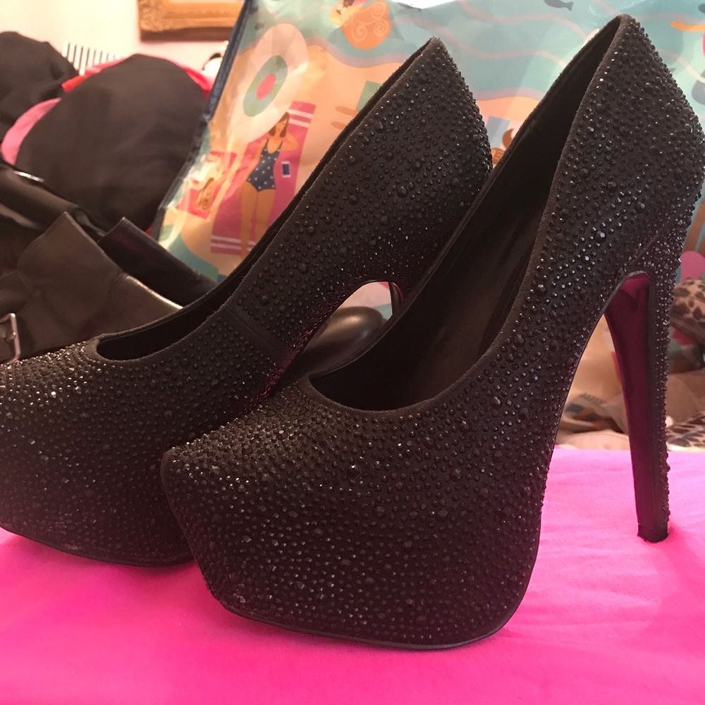 Steve Madden Platform Studded Heels